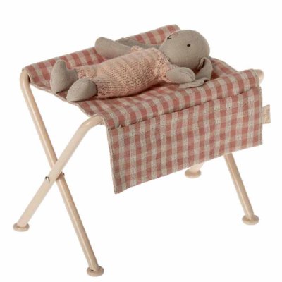Maileg Nursery table