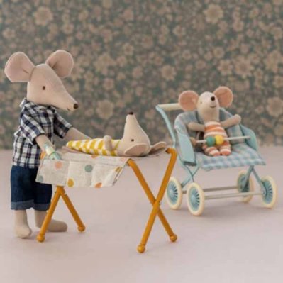 Maileg Nursery table ocher, mouse