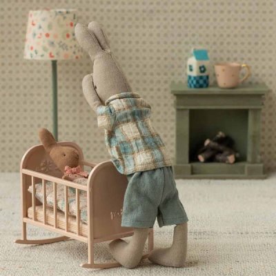 Maileg bunny with blue shirt and shorts, size 1