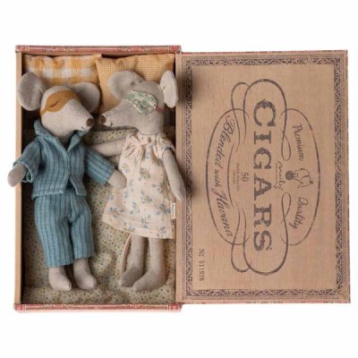 Maileg Mum & Dad in cigarbox