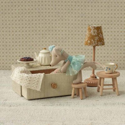 Maileg dance mouse little sister in daybed