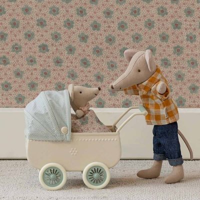 Maileg Pram with baby mouse - Mint