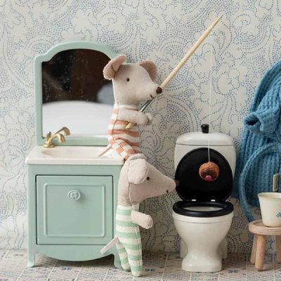 Maileg sink dresser with mirror, minttu