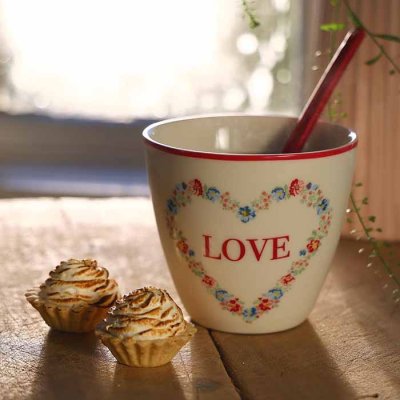 GreenGate Heart love Latte mug