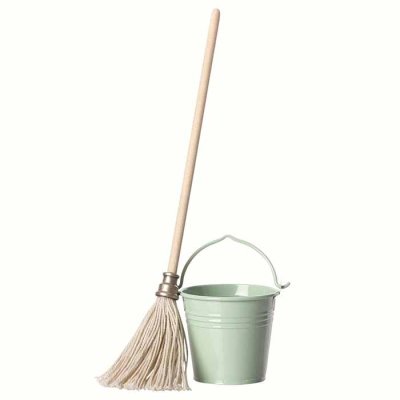 Maileg bucket and mop