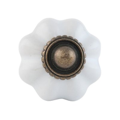 Door knob flower white