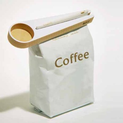 Coffee scoop and bag closer KAPU